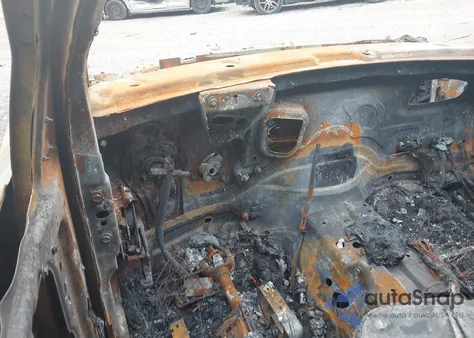 2013 Dodge Durango Sxt z USA, uszkodzony, nr VIN 1C4RDHAG6DC611290